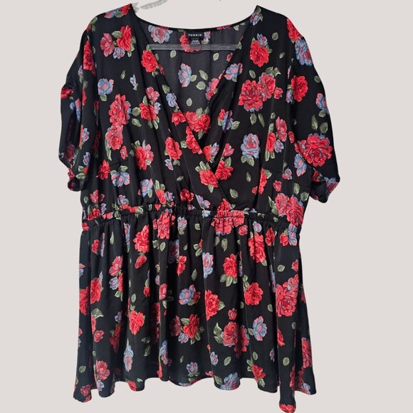 Torrid Black & Red Floral Short Sleeve Empire Waist Tunic Blouse Plus Size 3 - Picture 2 of 7